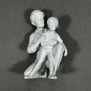 Kaiser W Germany Father & Son Bisque Porcelain Figurine Ltd Ed 1047/5000 Vintage